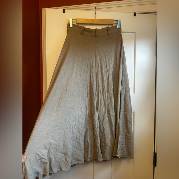 Belk Size Small Button MIDI Skirt - Picture 6 of 6